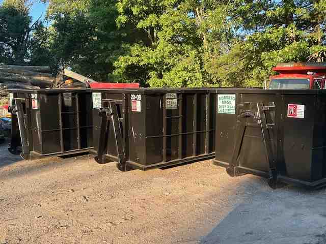 How to Rent a 10 Yard Roll-Off Dumpster the Right Way
